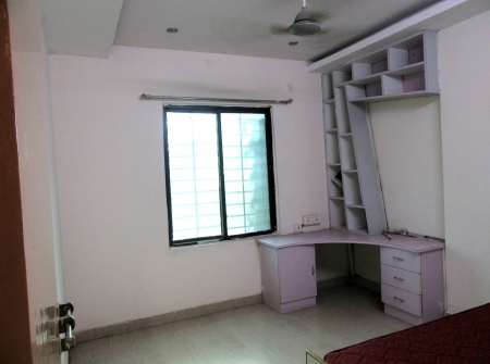 3) Li Id 201 - Bedroom 2.JPG